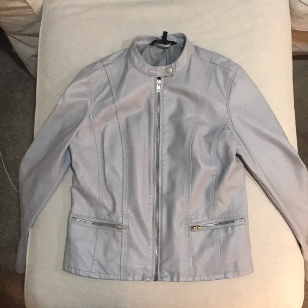 Super cute, light fall faux leather coat.